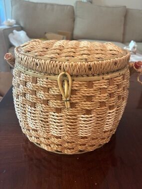 Vintage Sewing Basket Round Woven Wicker Small Boho lined w./ plastic insert